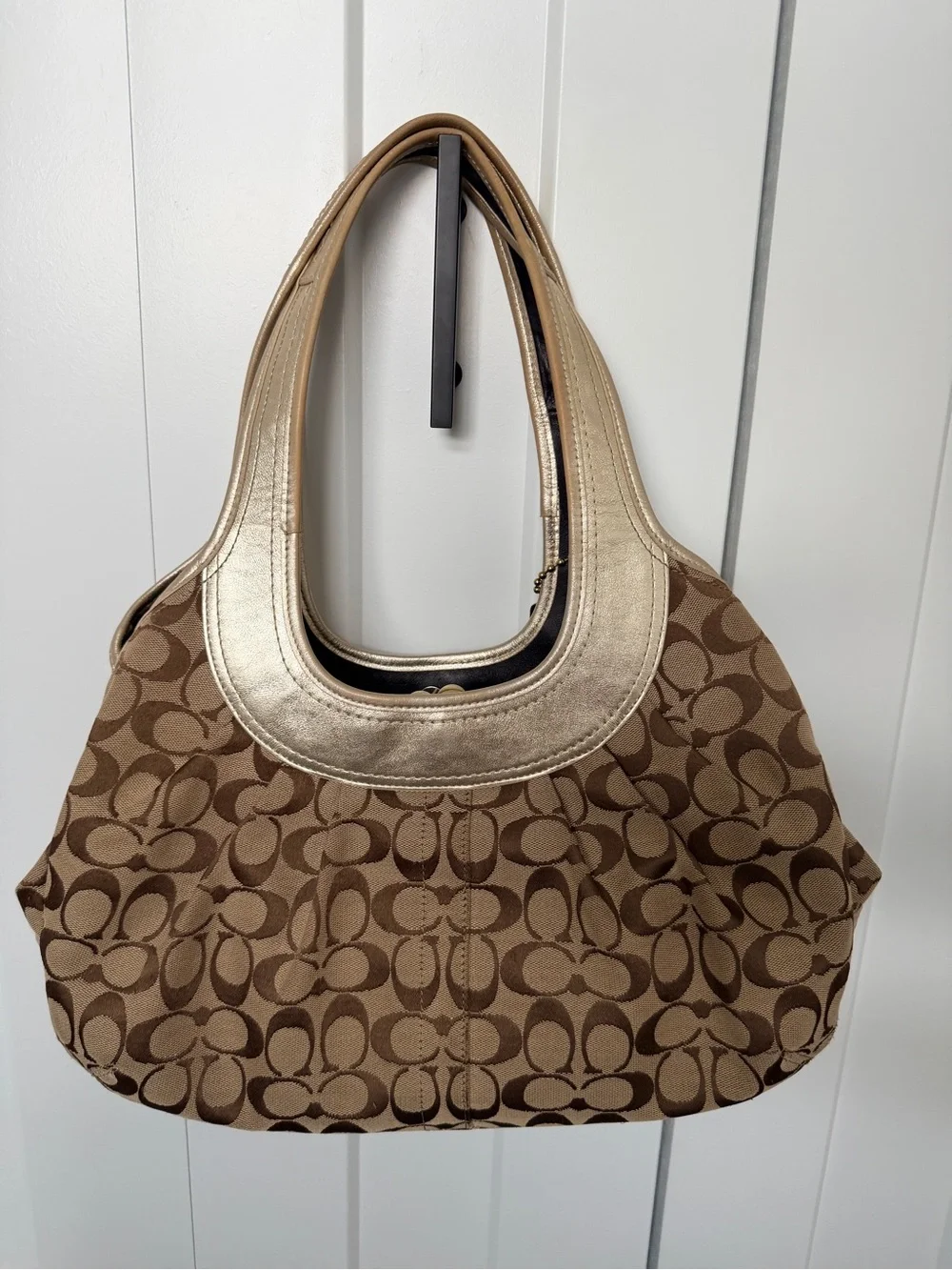 ✨ Coach Ergo Signature Pleated Shoulder Bag – Gold/Tan – Excellent Condition ✨